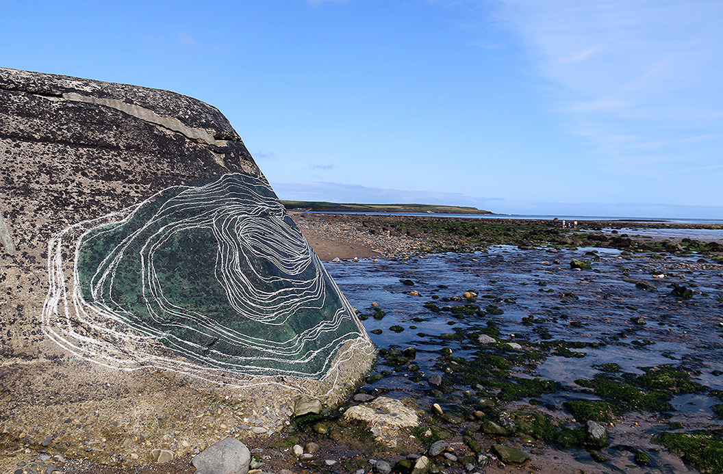 Kiera O'Toole, Day 3 ‘Drawing Wonder’ III, 2019, Detail, Chalk, Algae,sea Water, Dunmoran Strand, Sligo, Ireland